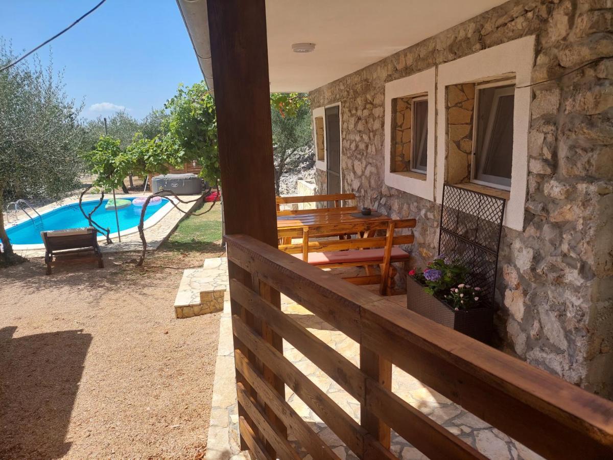 Holiday House Pulina بونات المظهر الخارجي الصورة
