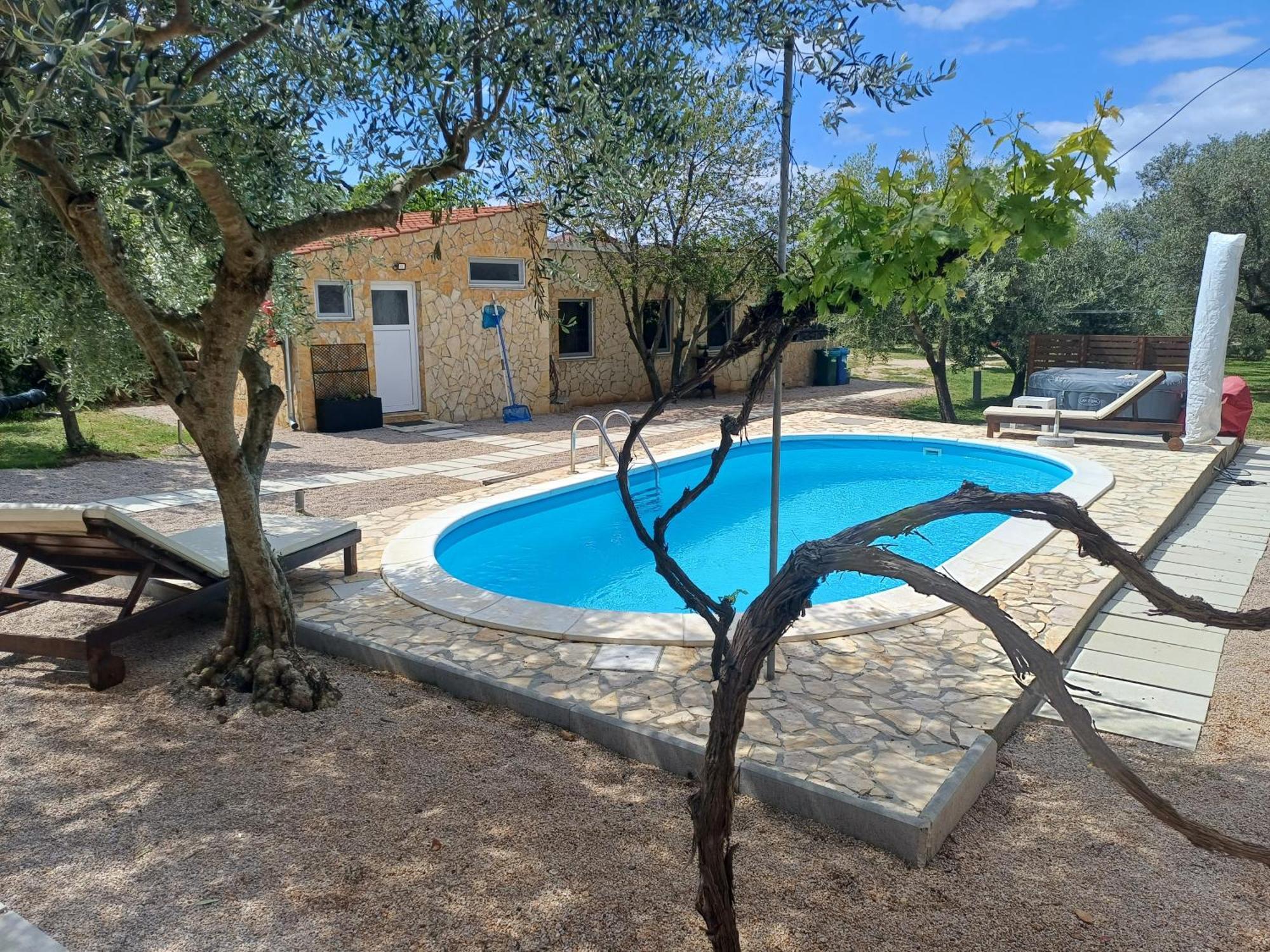 Holiday House Pulina بونات المظهر الخارجي الصورة